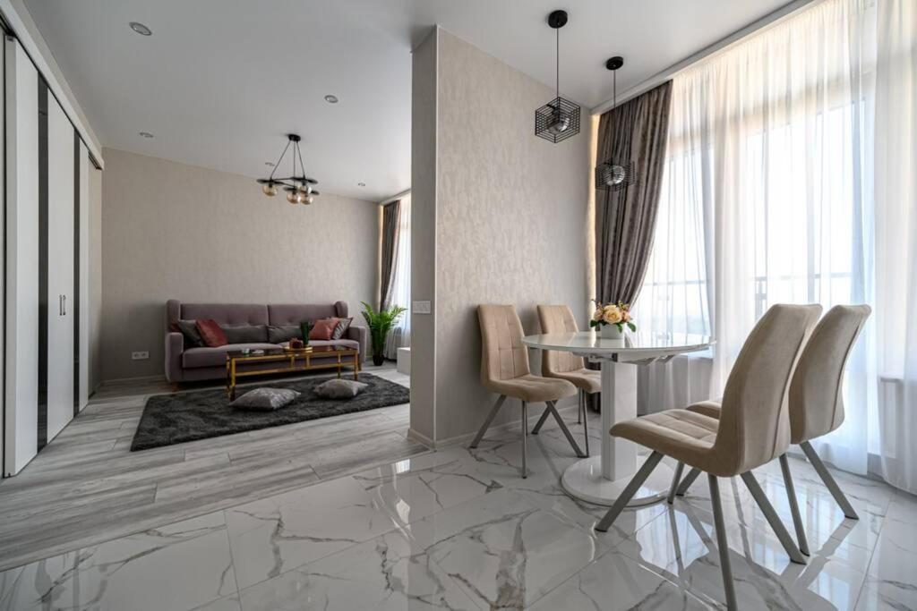 Комфортные Апартаменты 36 Жемчужина Oděsa Exteriér fotografie